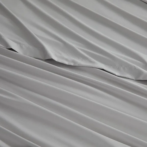 BEDDING ESSENTIALS Queen Sheet Set